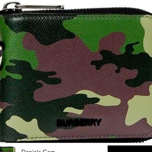 Men’s Camo Wallet with Zip - BURBERRY